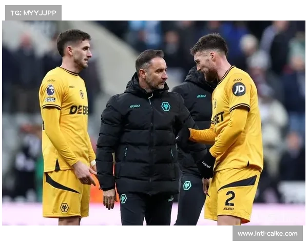 狼队与前主帅佩雷拉解约细节曝光引发体育与法律界热议 狼队与前主帅佩雷拉解约细节曝光引发体育与法律界热议